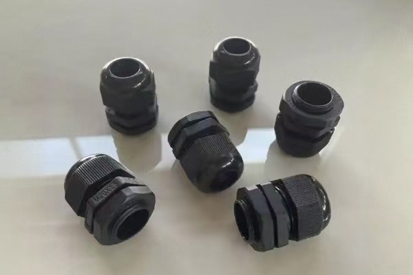 選擇防水電纜接頭的八大黃金法則